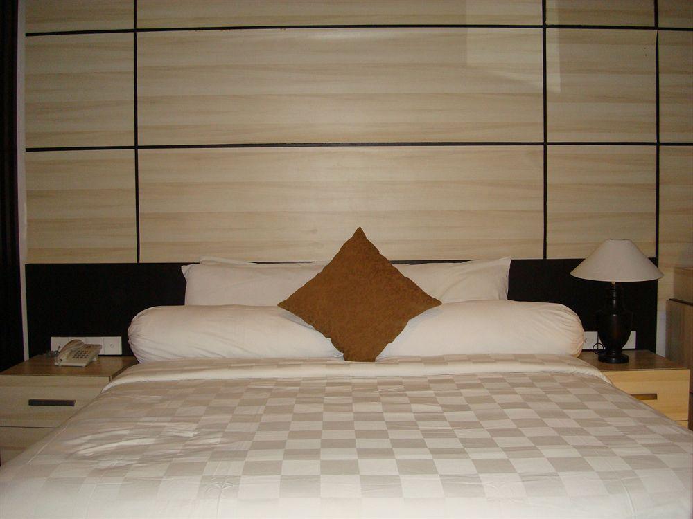 Ap Suite Apartment Кута Экстерьер фото